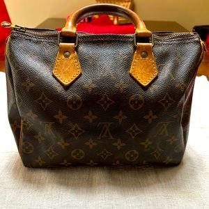 Authentic Louis Vuitton Speedy